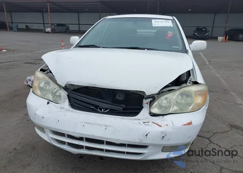 2004 Toyota Corolla S z USA, uszkodzony, nr VIN 1NXBR32E54Z320658